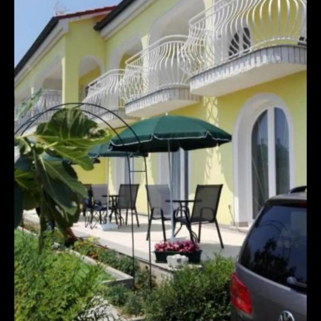 Marko Rooms Krk Town Affittacamere