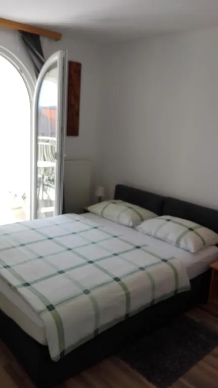 Marko Rooms Krk Town